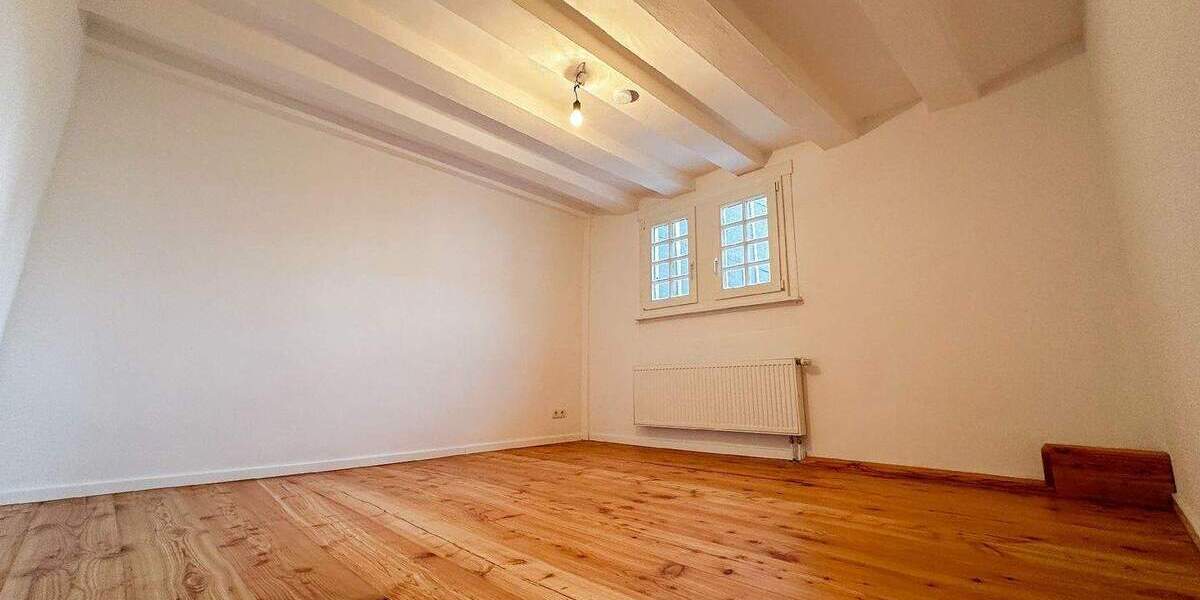 Einfamilienhaus Euskirchen Flamersheim - 7 Zimmer, 190 m&sup2;, 2.660&euro; | Angebot:24139049