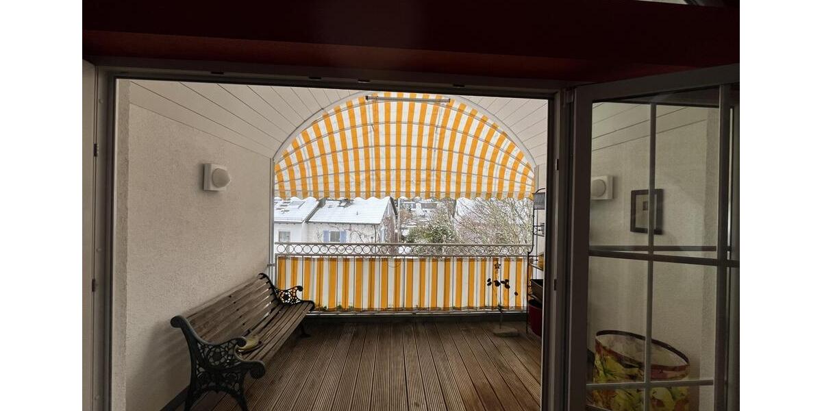 Dachgeschoßwohnung Gröbenzell - 3 Zimmer, 106 m&sup2;, 2.050&euro; | Angebot:25002696