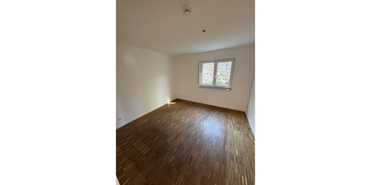 Etagenwohnung Gauting OT-Oberbrunn Oberbrunn - 3 Zimmer, 123 m&sup2;, 1.790&euro; | Angebot:26089476