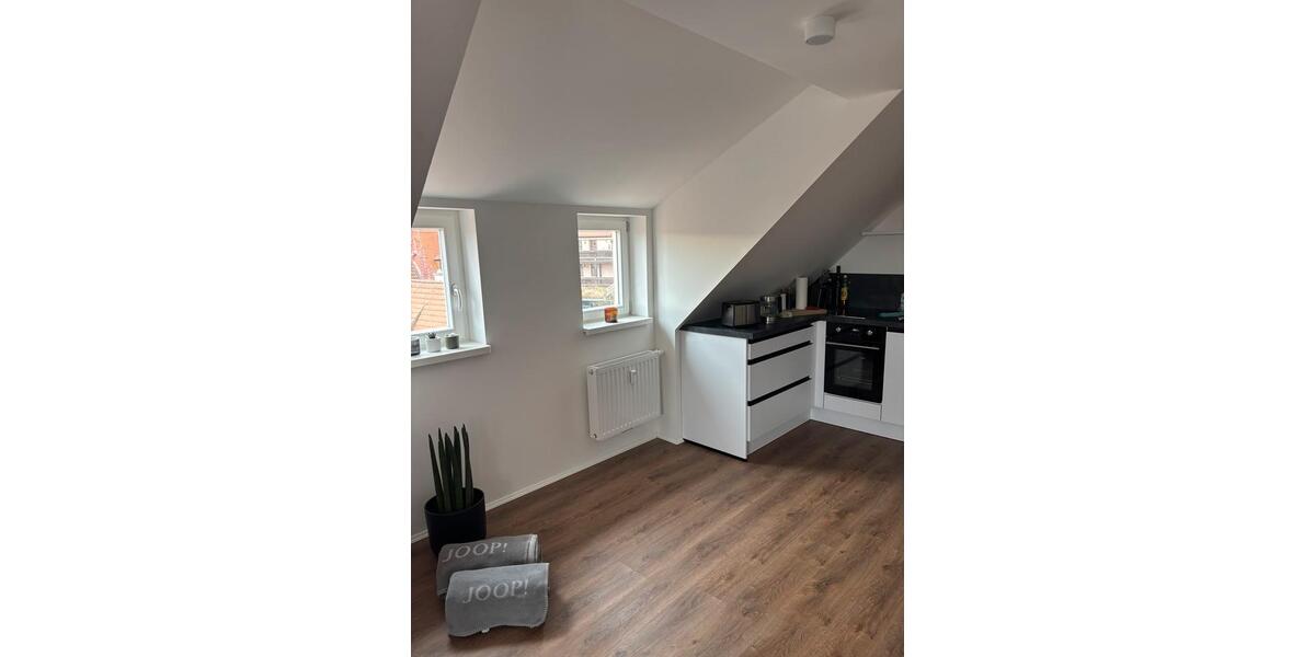 Etagenwohnung Meißen - 2 Zimmer, 28 m&sup2;, 530&euro; | Angebot:26505897