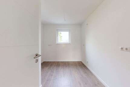 Wohnung Ruchheim - 2 Zimmer, 65 m&sup2;, 910&euro; | Angebot:26745382