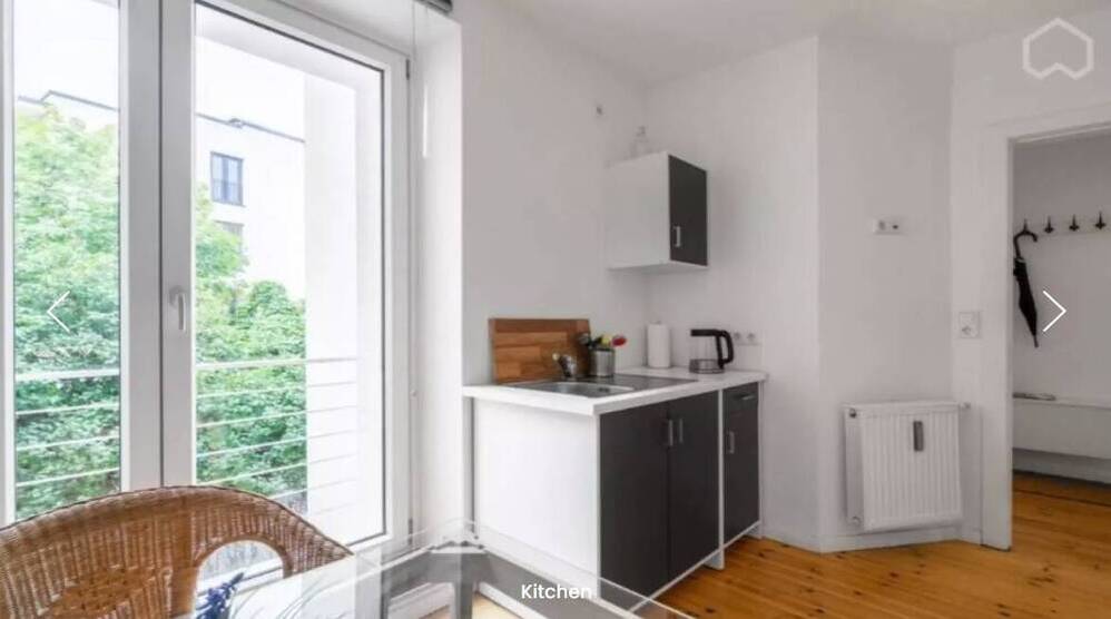 2-Zimmer-Apartment mit Aufzug,Balkon & EBK