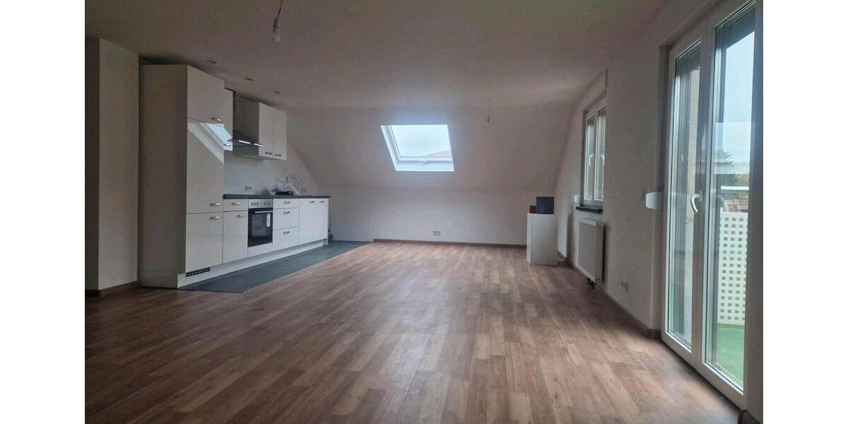 Dachgeschoßwohnung Gaildorf - 3 Zimmer, 90 m&sup2;, 870&euro; | Angebot:26519367