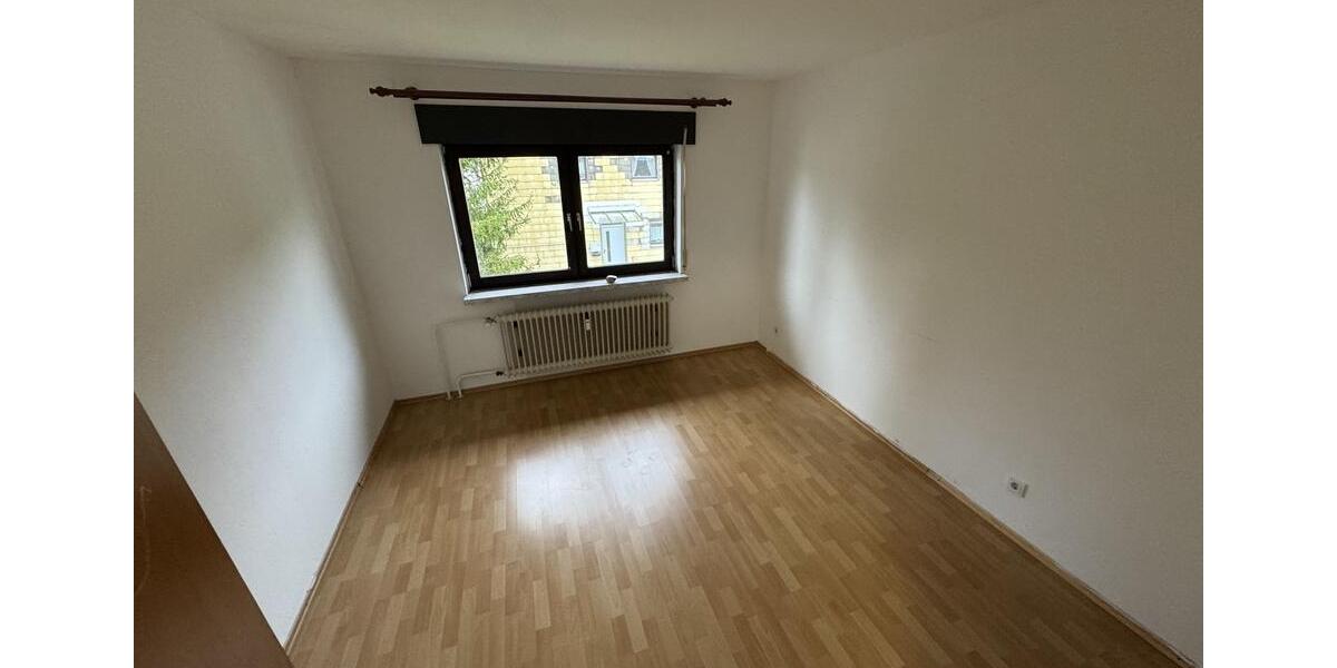Helle 3-Zimmer-Wohnung in begehrter Lage von Saarbrücken – Bei der Goldenen Bremm 18 [HMR-O45E02] 3 zimmer