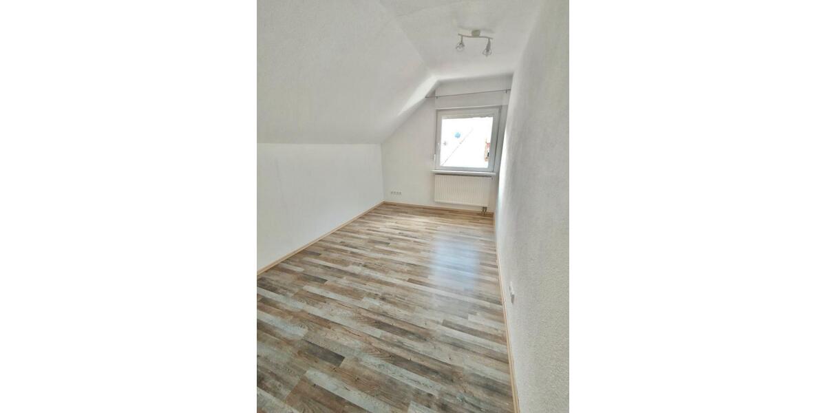 Etagenwohnung Kaiserslautern Bahnheim - 3 Zimmer, 79 m&sup2;, 920&euro; | Angebot:25234818