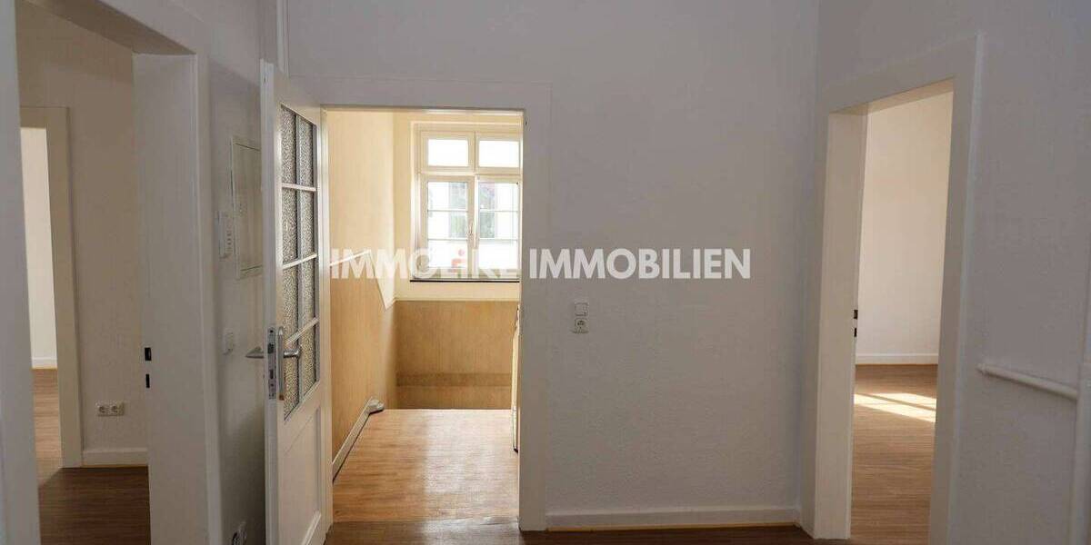 Etagenwohnung Schlüchtern - 3 Zimmer, 93 m&sup2;, 790&euro; | Angebot:25996535