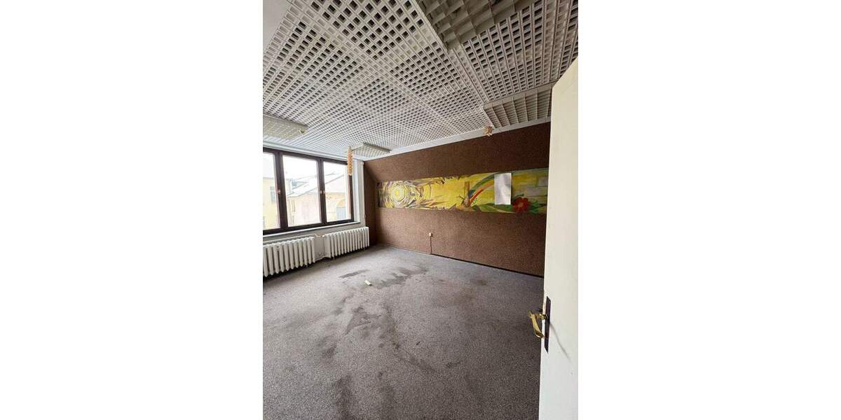 Mehrfamilienhaus, Wohnhaus Chemnitz Sonnenberg - 1 Zimmer, 600 m&sup2;, 1.200&euro; | Angebot:25698318