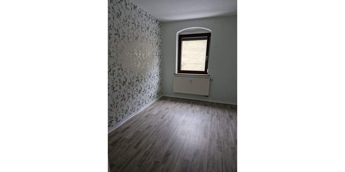 Etagenwohnung Nossen - 3 Zimmer, 66 m&sup2;, 360&euro; | Angebot:24775979
