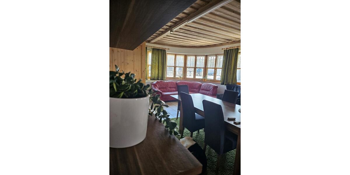 Einfamilienhaus Gangkofen - 4.5 Zimmer, 130 m&sup2;, 1.500&euro; | Angebot:25590858