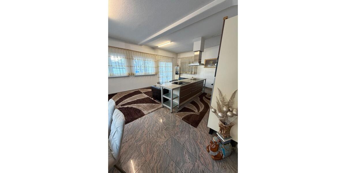 Doppelhaushälfte Spaichingen - 5 Zimmer, 165 m&sup2;, 1.500&euro; | Angebot:24585307