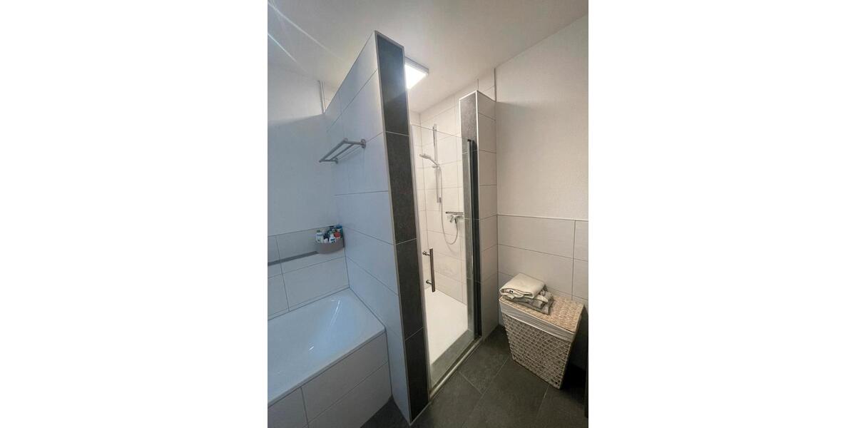 Erdgeschoßwohnung Adelzhausen - 3.5 Zimmer, 90 m&sup2;, 1.380&euro; | Angebot:26000200