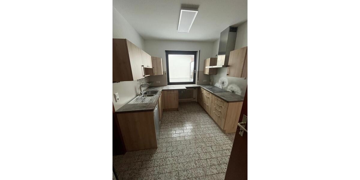 Erdgeschoßwohnung Bad Mergentheim - 4 Zimmer, 115 m&sup2;, 1.150&euro; | Angebot:24743984