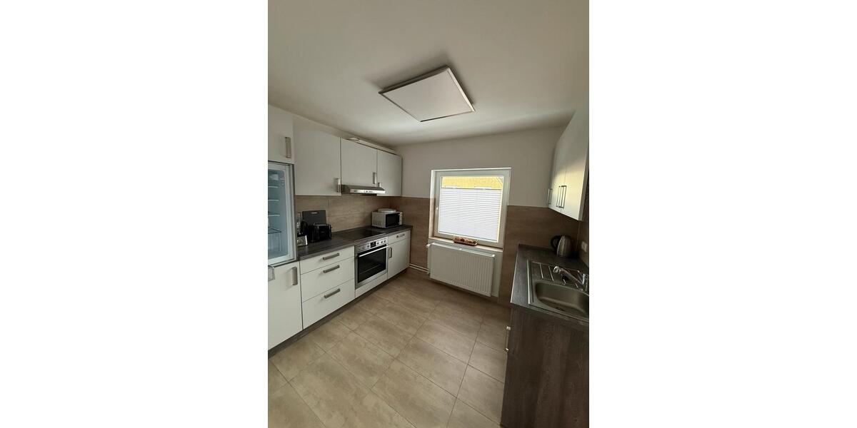 Etagenwohnung Heide - 5 Zimmer, 115 m&sup2;, 1.000&euro; | Angebot:24770262