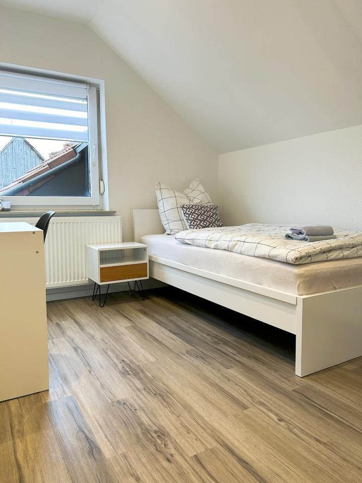 Zimmer , MonteurZimmer, WG Wohnung