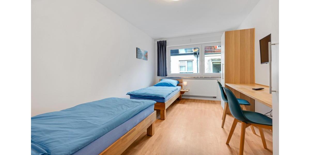 Wohnen auf Zeit Bremen Burglesum - 10 Zimmer, 200 m&sup2;, 20&euro; | Angebot:17434768