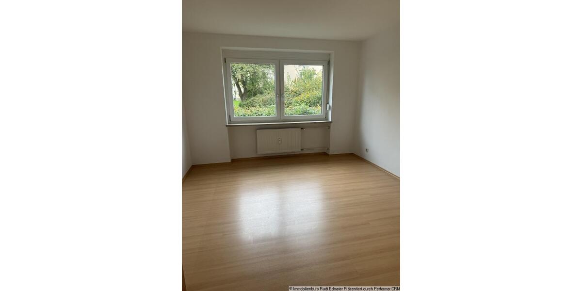 Erdgeschoßwohnung Deggendorf - 3.5 Zimmer, 91 m&sup2;, 790&euro; | Angebot:26548873