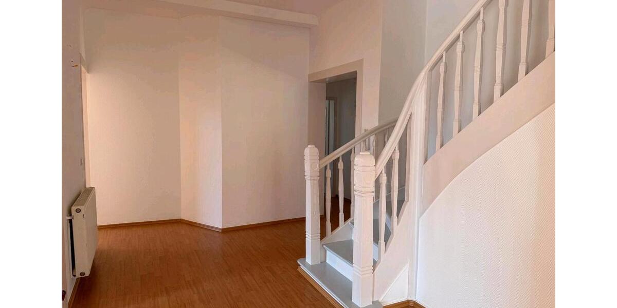 Etagenwohnung Schwarza - 5 Zimmer, 130 m&sup2;, 1.350&euro; | Angebot:25158380