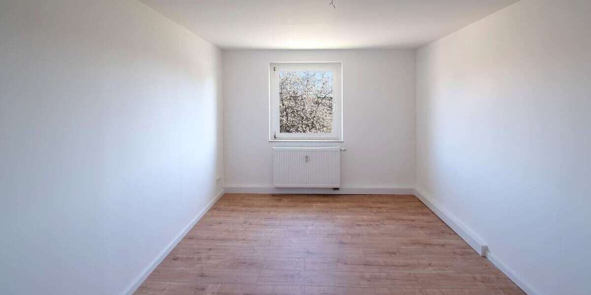 Etagenwohnung Borna - 3 Zimmer, 67 m&sup2;, 603&euro; | Angebot:26090941