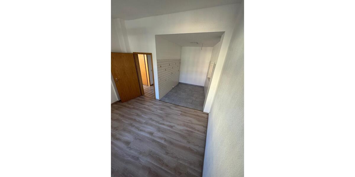 Etagenwohnung Hettstedt - 3 Zimmer, 80 m&sup2;, 425&euro; | Angebot:24615709
