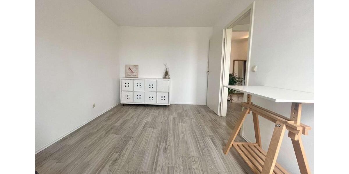 Etagenwohnung Franzburg - 4 Zimmer, 64 m&sup2;, 570&euro; | Angebot:25978951