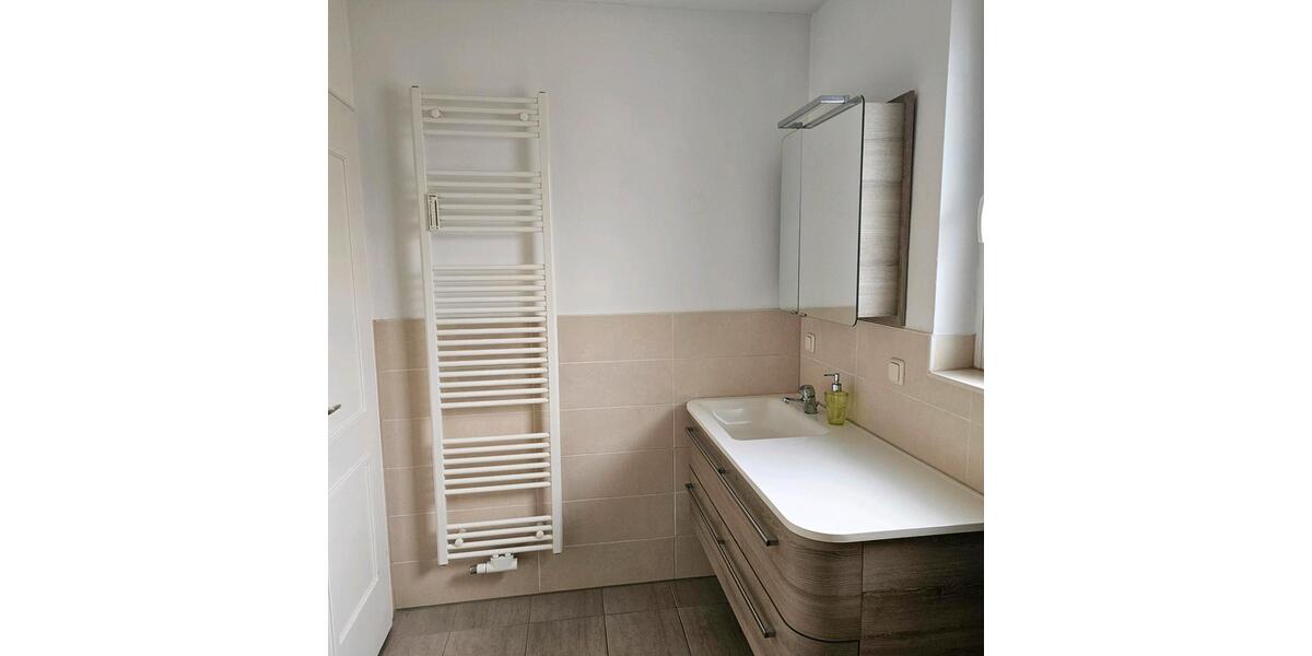 Etagenwohnung Zeil am Main - 4 Zimmer, 90 m&sup2;, 920&euro; | Angebot:26343058