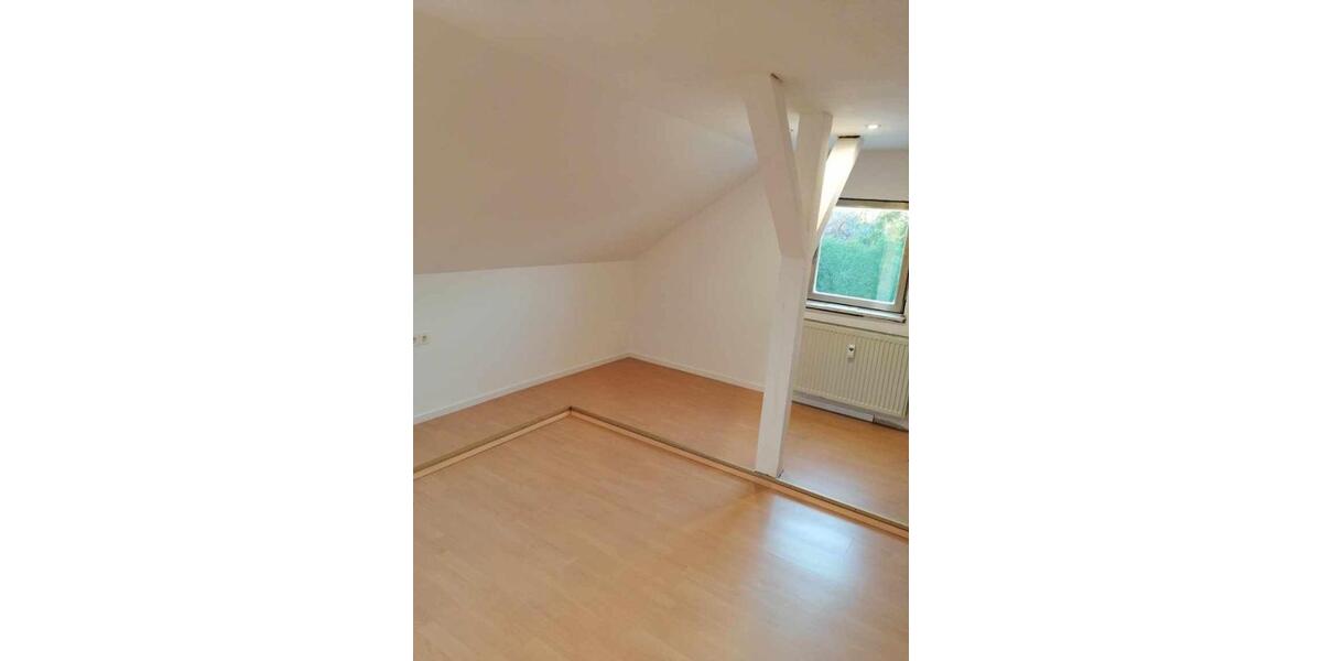 Dachgeschoßwohnung Rülzheim - 1 Zimmer, 60 m&sup2;, 600&euro; | Angebot:24522058