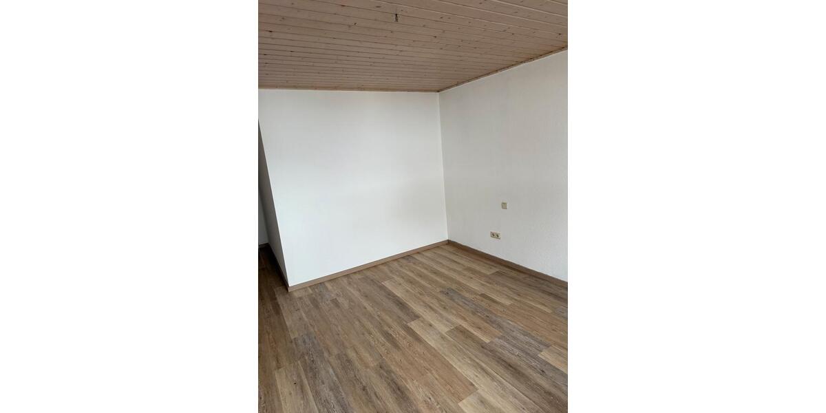 Erdgeschoßwohnung Bad Kreuznach Bad Münster am Stein-Ebernburg - 3 Zimmer, 90 m&sup2;, 898&euro; | Angebot:25614230