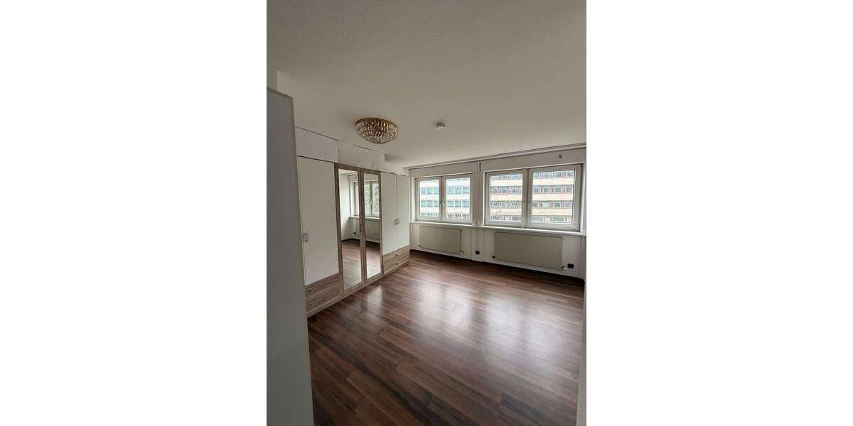 Wohnung zum Mieten in Stuttgart 390 € 15 m² 2 zimmer