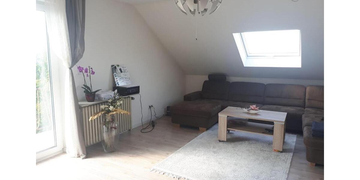 Dachgeschoßwohnung Schmelz - 4 Zimmer, 86 m&sup2;, 1.000&euro; | Angebot:25986605