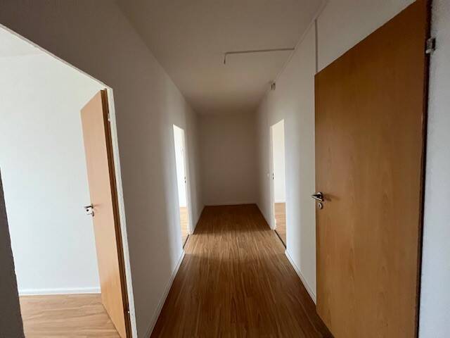 Etagenwohnung Zwickau Pölbitz - 3 Zimmer, 70 m&sup2;, 325&euro; | Angebot:26189605