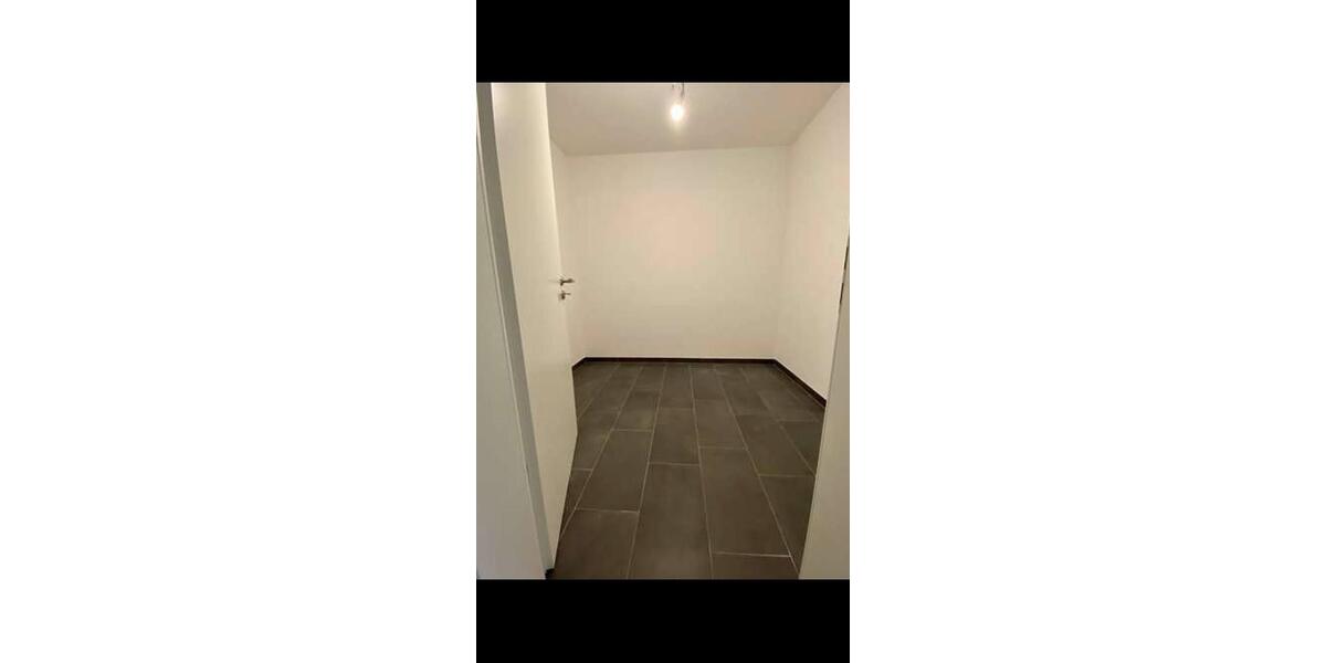 Erdgeschoßwohnung Deggendorf - 3 Zimmer, 91 m&sup2;, 1.355&euro; | Angebot:26048591