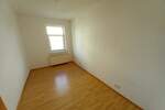 Etagenwohnung Werdau - 3 Zimmer, 66 m&sup2;, 330&euro; | Angebot:26228774