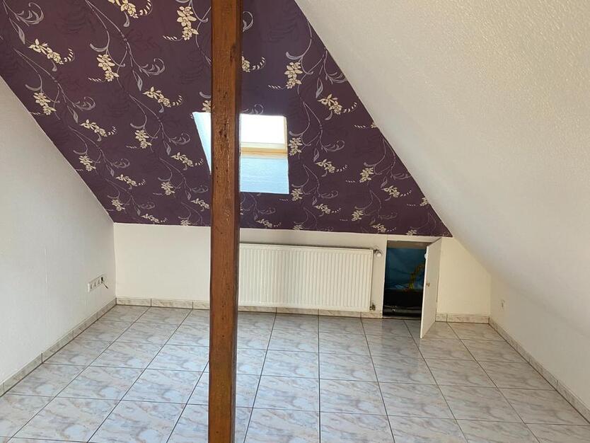 3-Zimmer Dachgeschoss-Wohnung (3. Etage) in Solingen Mitte