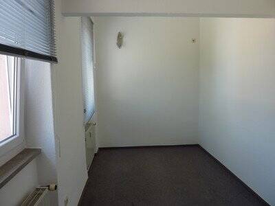 Gewerbeobjekt Weißenfels - 5 Zimmer, 105 m&sup2;, 595&euro; | Angebot:25733075