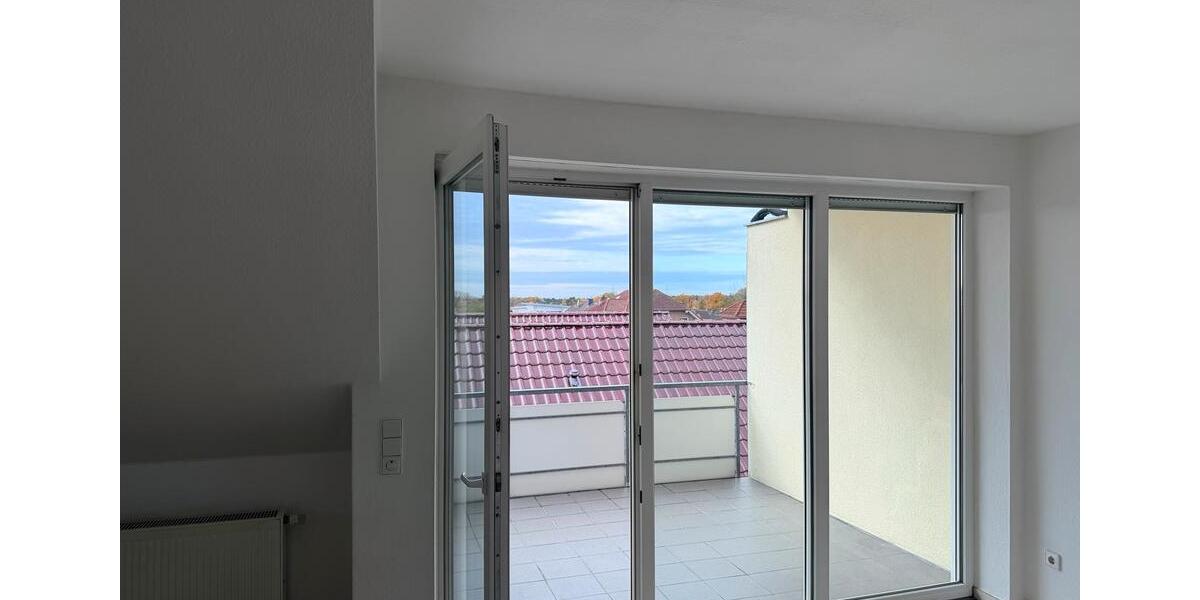 Dachgeschoßwohnung Schloß Holte-Stukenbrock Stukenbrock - 3 Zimmer, 82 m&sup2;, 780&euro; | Angebot:25300122