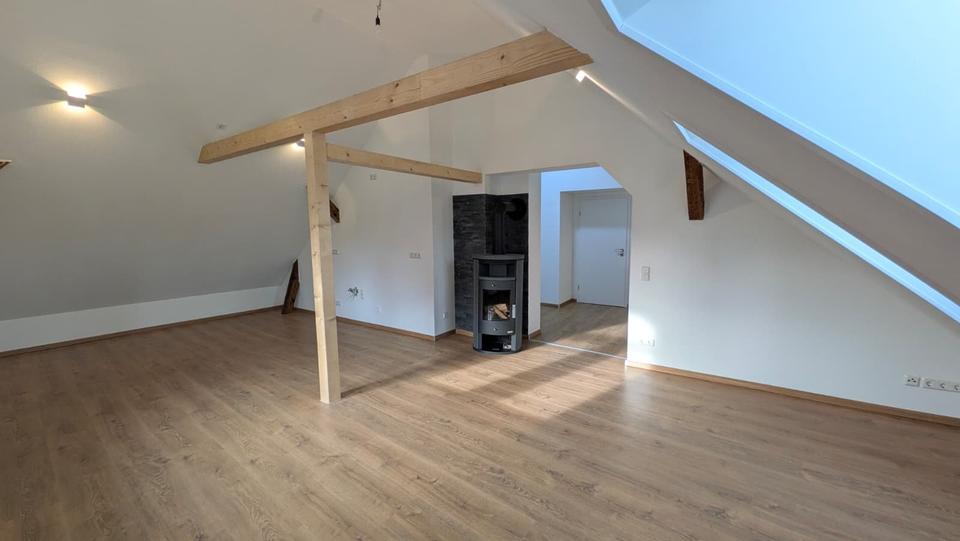 Dachgeschoßwohnung Freiberg - 3 Zimmer, 90 m&sup2;, 900&euro; | Angebot:24534198