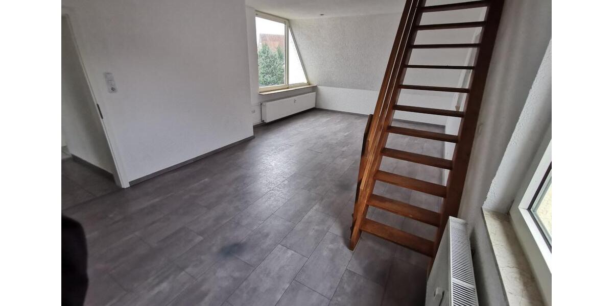 Dachgeschoßwohnung Elsenfeld - 4.5 Zimmer, 110 m&sup2;, 1.200&euro; | Angebot:24706574