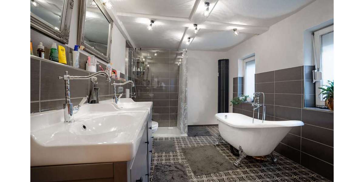 Einfamilienhaus Waldkappel - 4 Zimmer, 130 m&sup2;, 1.100&euro; | Angebot:26201263