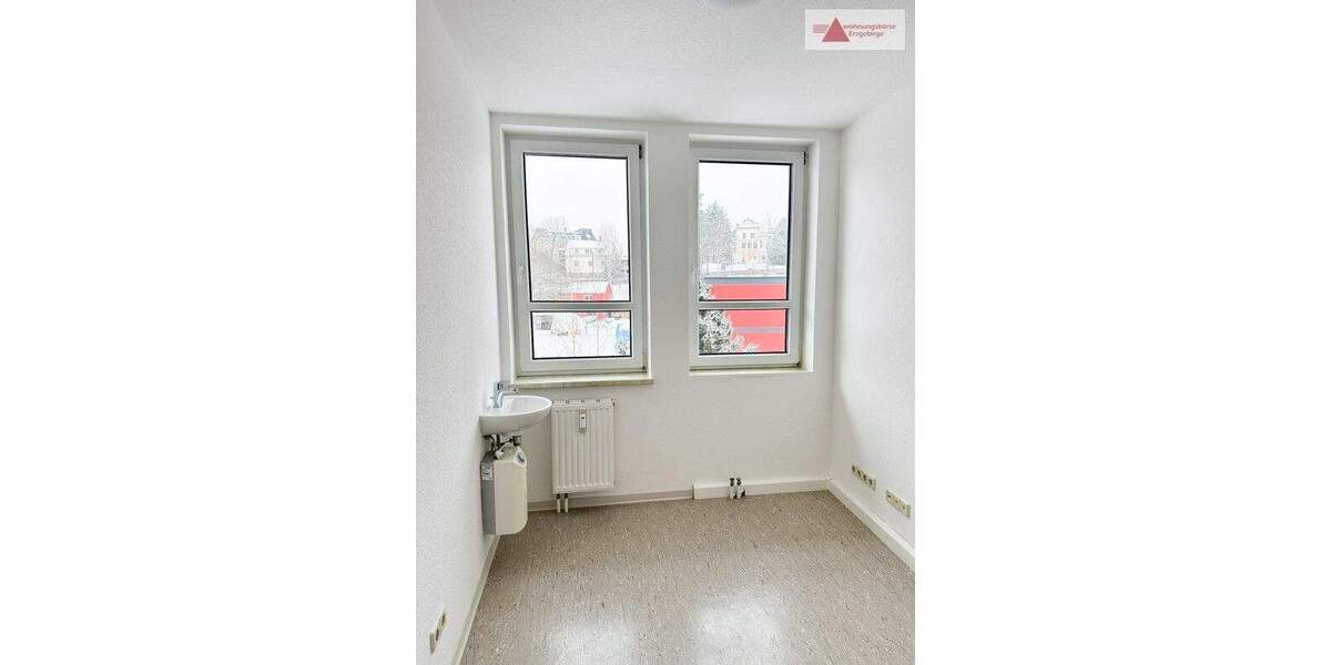 Gewerbeobjekt Kirchberg Burkersdorf - 5 Zimmer, 800&euro; | Angebot:25776720