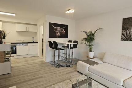 2-Zimmer-EG-Wohnung mit Terrasse, Küche, DuscheWC, TV, Wlan, Waschtrockner und Parkplatz