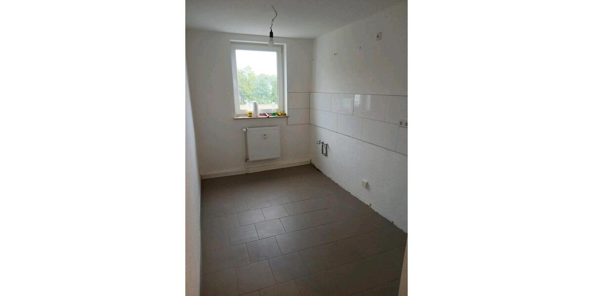 Erdgeschoßwohnung Jüterbog - 3 Zimmer, 74 m&sup2;, 680&euro; | Angebot:25258021