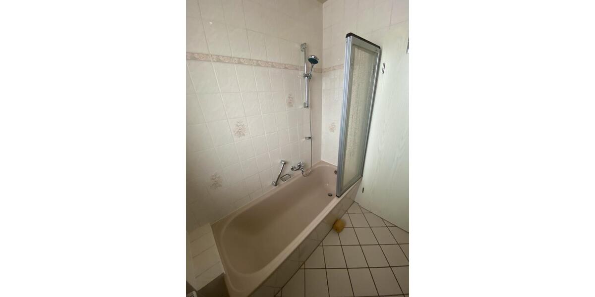 Etagenwohnung Hameln Kernstadt - 3 Zimmer, 74 m&sup2;, 800&euro; | Angebot:24878348