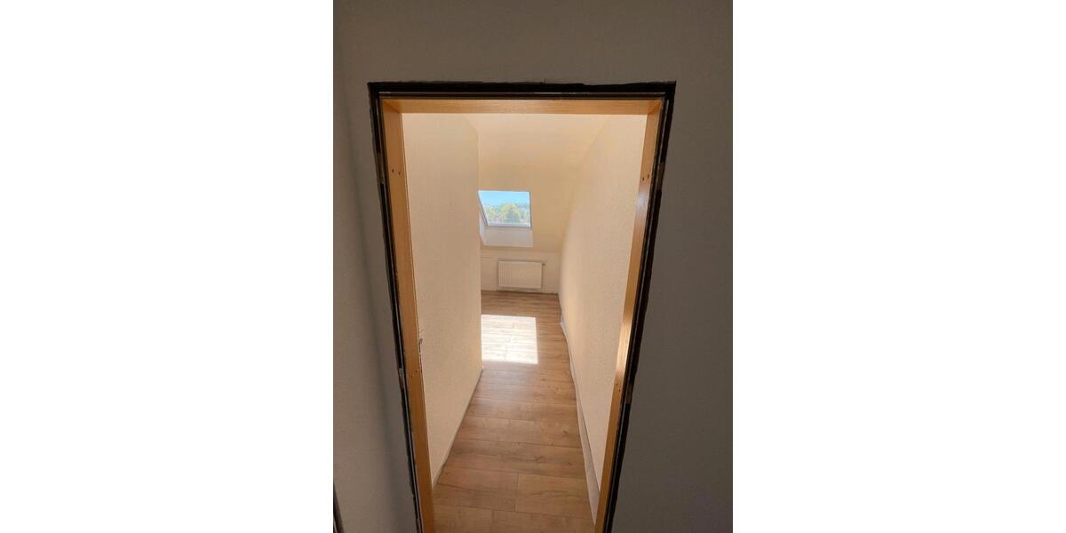 Dachgeschoßwohnung Bad Gandersheim - 4 Zimmer, 85 m&sup2;, 620&euro; | Angebot:26398893