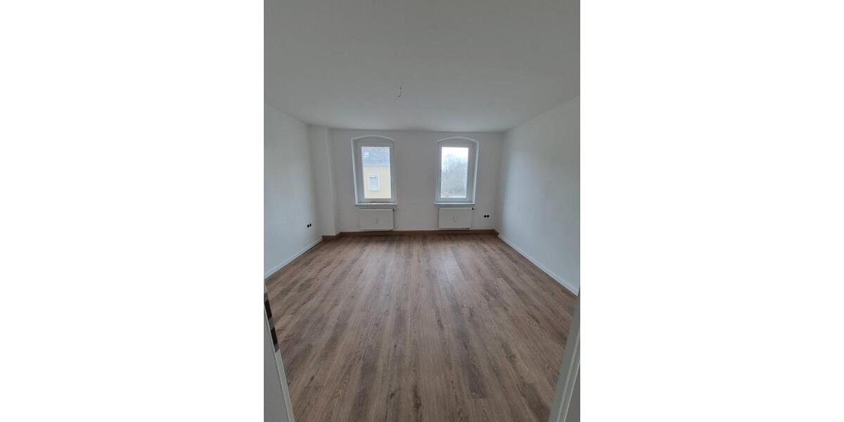 Etagenwohnung Oberkotzau - 3 Zimmer, 71 m&sup2;, 480&euro; | Angebot:26060546