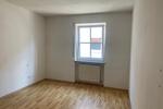 Etagenwohnung Straubing - 2 Zimmer, 66 m&sup2;, 680&euro; | Angebot:26491296