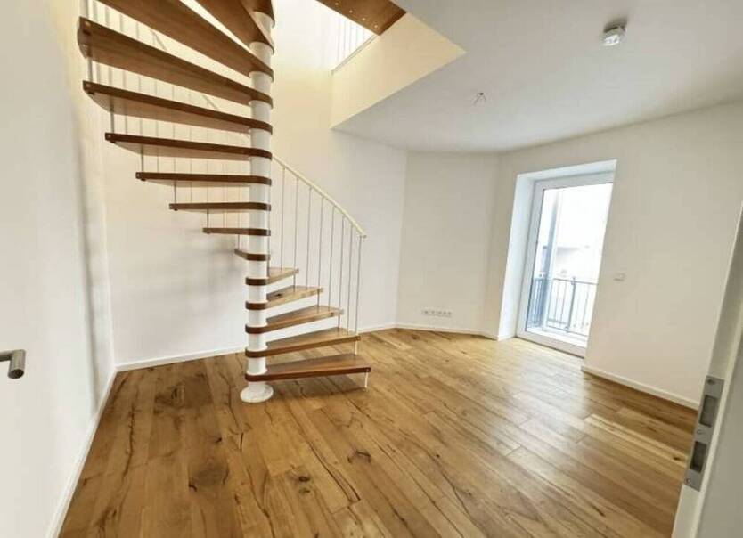 Sehr schöne 2-R-Maisonette Wohnung im EG.53,48m² mit 2 Balkon zu vermieten !
