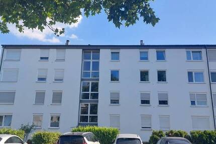 4 12 - Zimmerwohnung mit Balkon in Neureut zu vermieten!