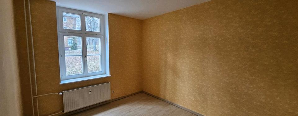 Hochparterre Waldheim - 5 Zimmer, 137 m&sup2;, 950&euro; | Angebot:25309793