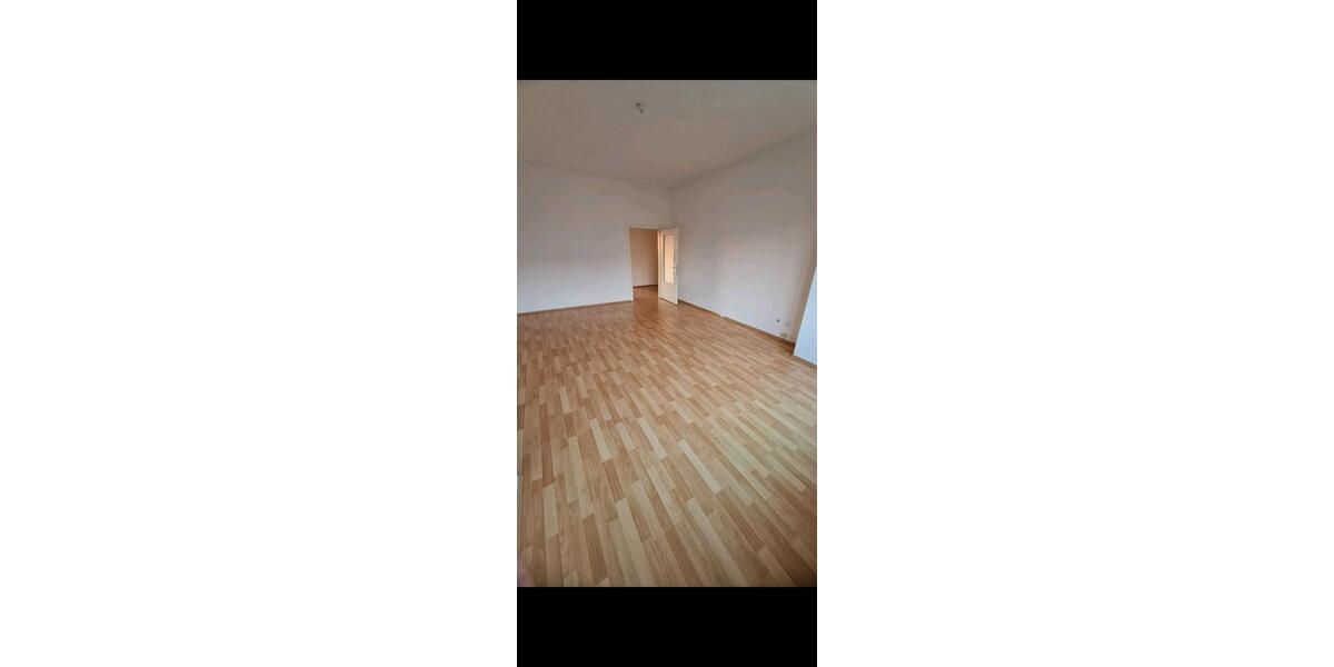 Etagenwohnung Remscheid - 3 Zimmer, 97 m&sup2;, 800&euro; | Angebot:26126091