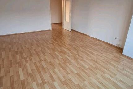 Wohnung Remscheid - 3 Zimmer, 97 m&sup2;, 800&euro; | Angebot:26126091